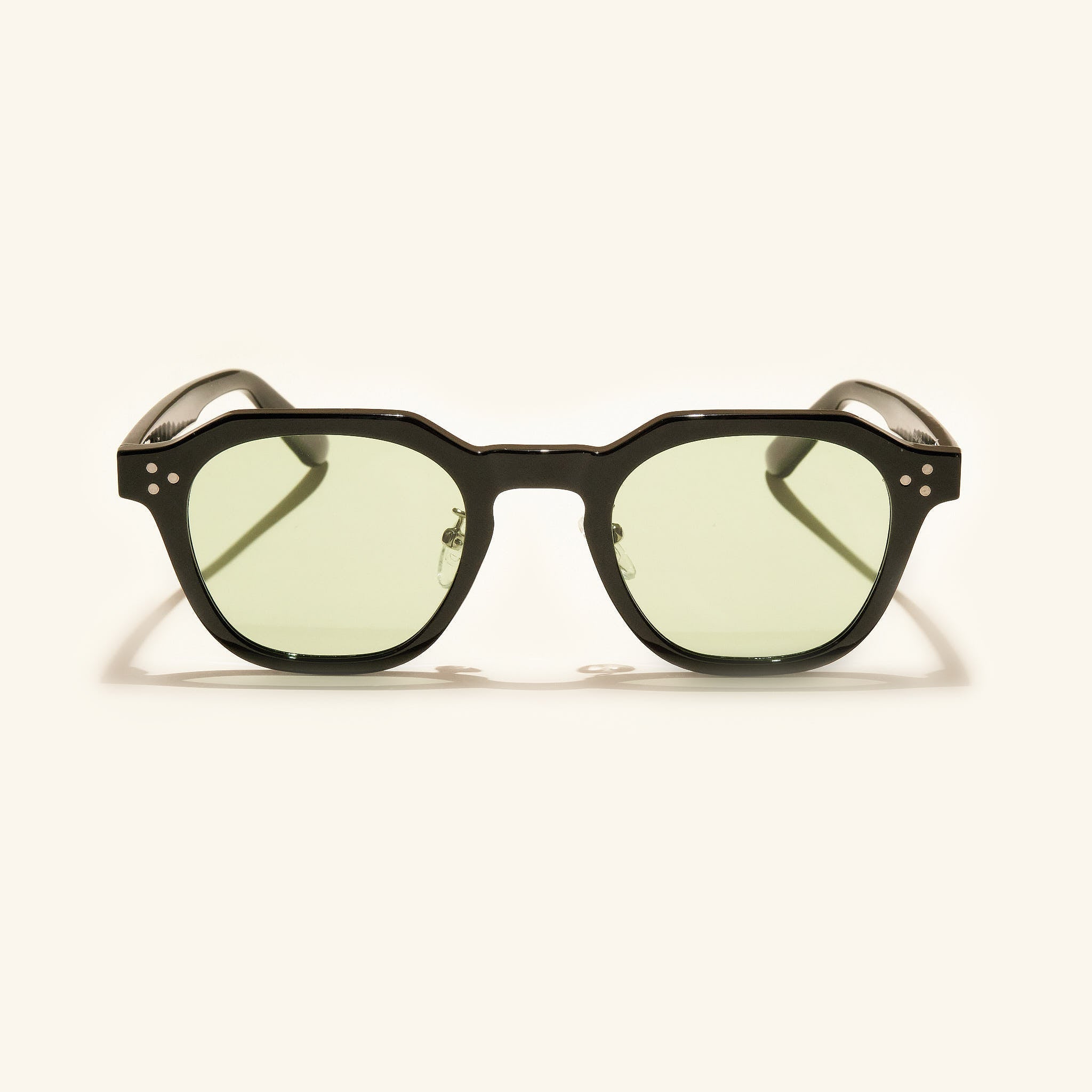 gafas de sol redondas#es:color_verde,en:color_green,it:colore_verde