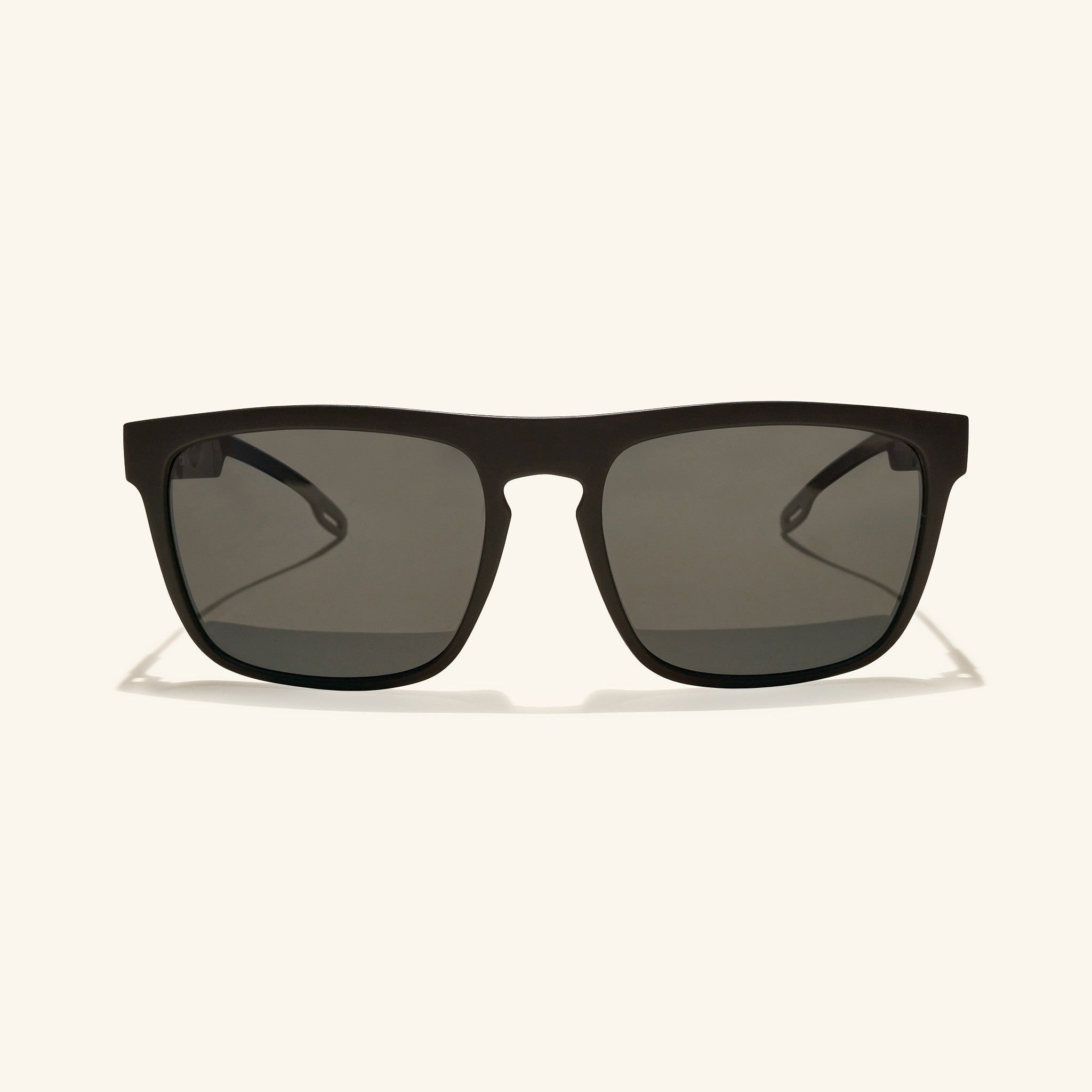 gafas de sol#es:color_negro,en:color_black,it:colore_nero