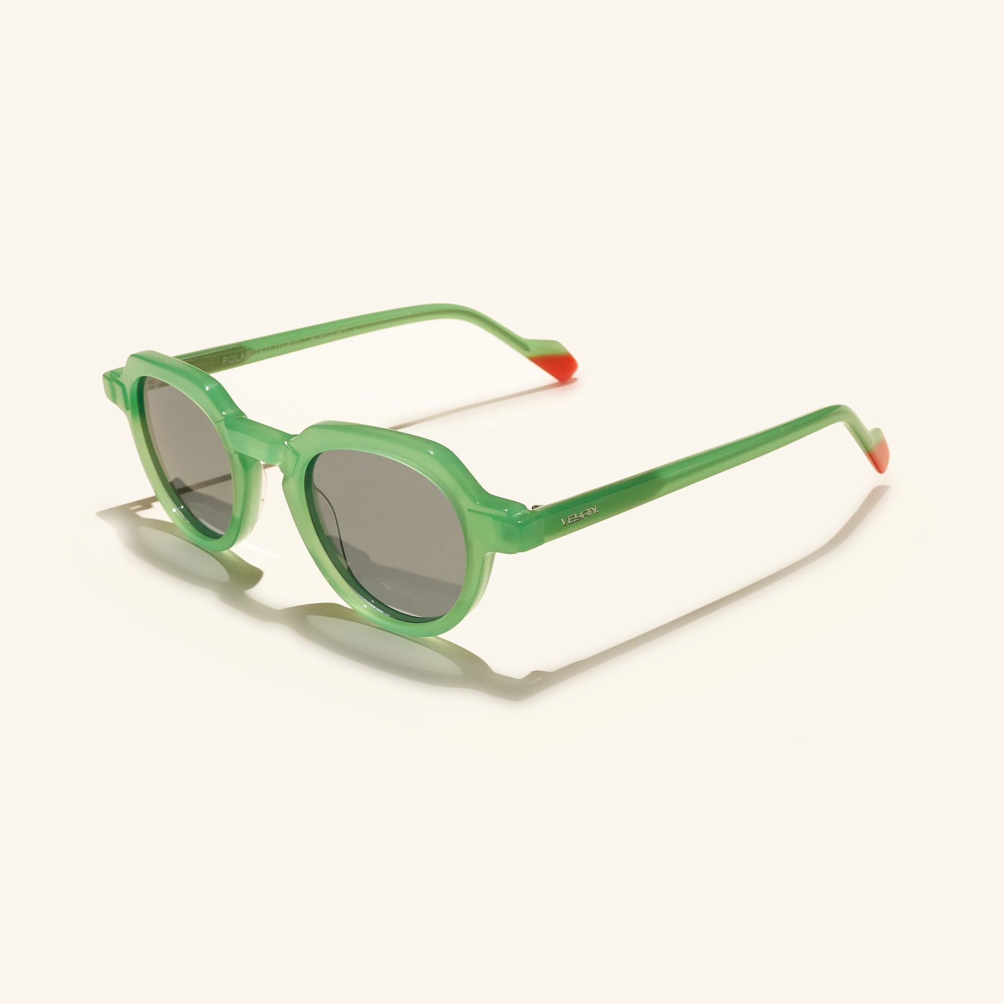 gafas de sol redondas#es:color_verde,en:color_green,it:colore_verde