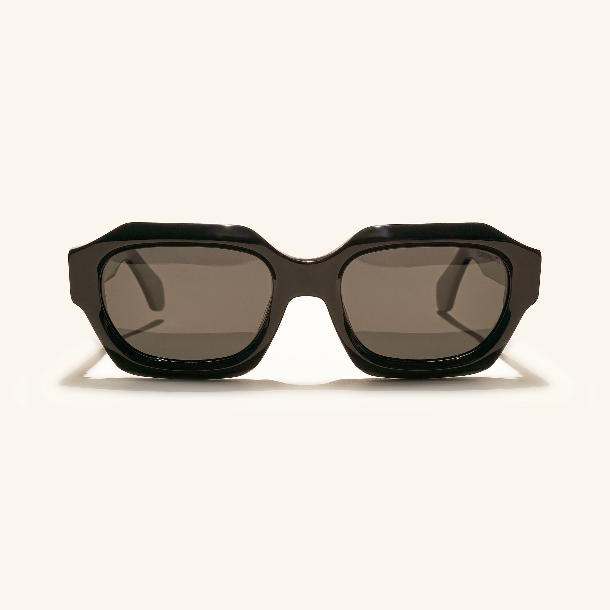 gafas de sol#es:color_negro,en:color_black,it:colore_nero