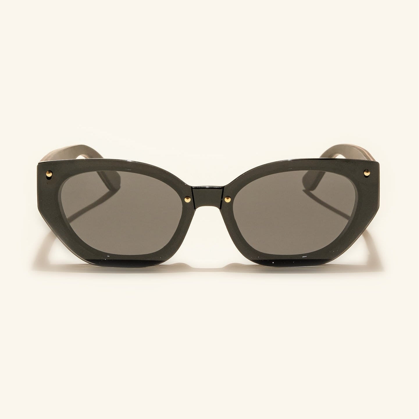 gafas de sol#es:color_negro,en:color_black,it:colore_nero