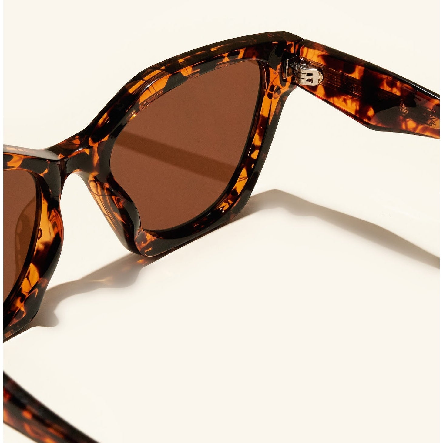 gafas de sol#es:color_leopardo,en:color_turtle,it:colore_leopardo