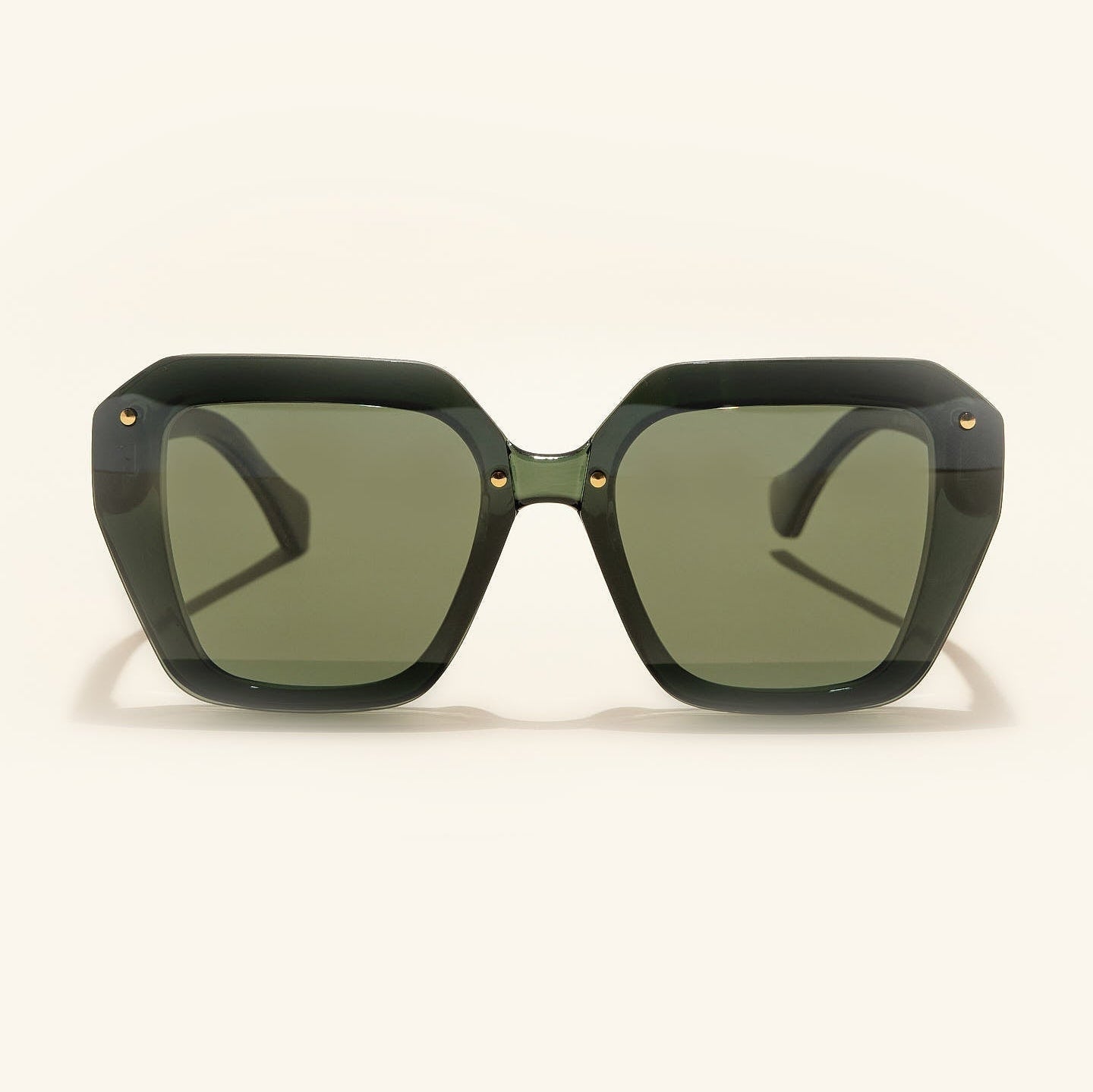 gafas de sol redondas#es:color_verde,en:color_green,it:colore_verde