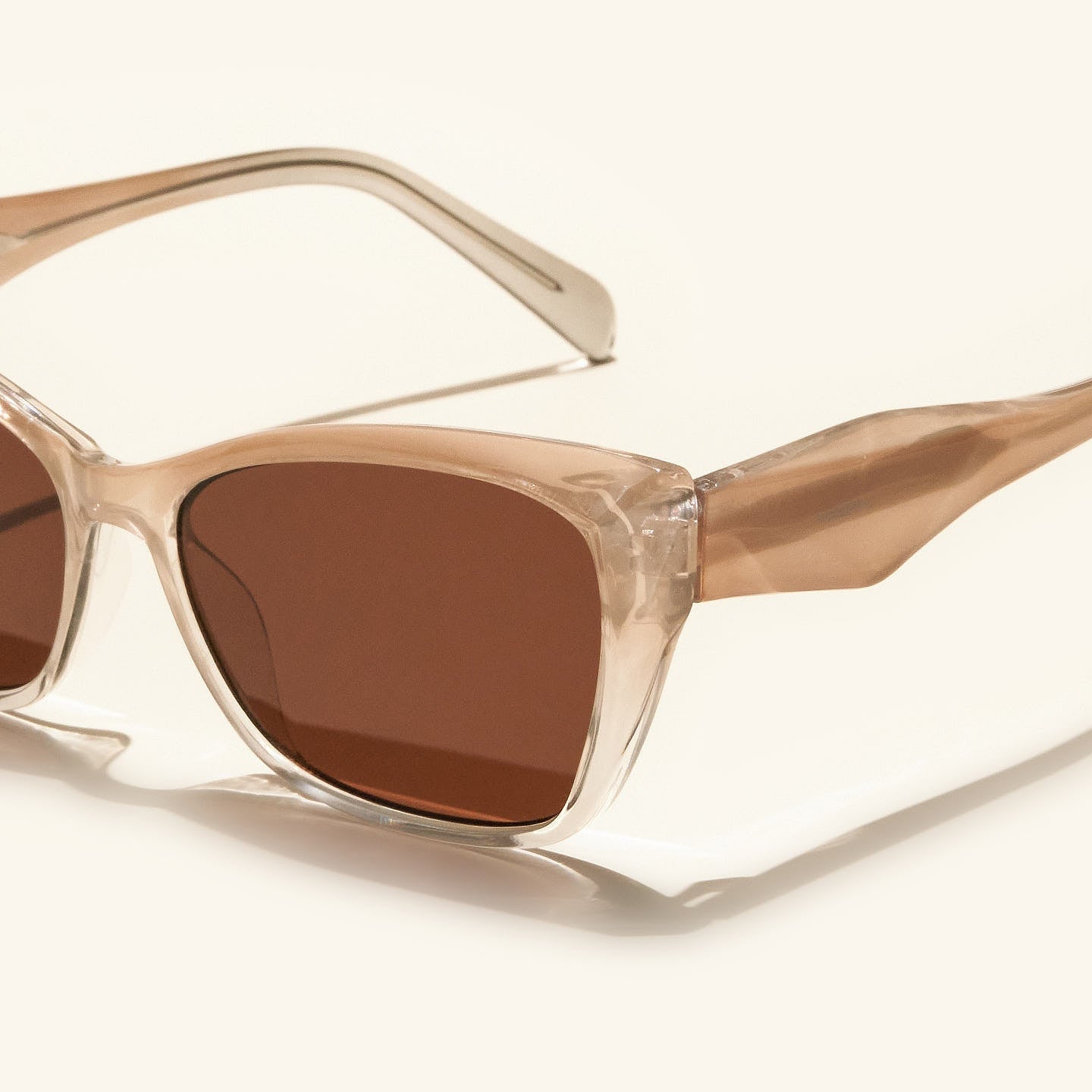 gafas de sol hombre#es:color_crema,en:color_beige,it:colore_beige