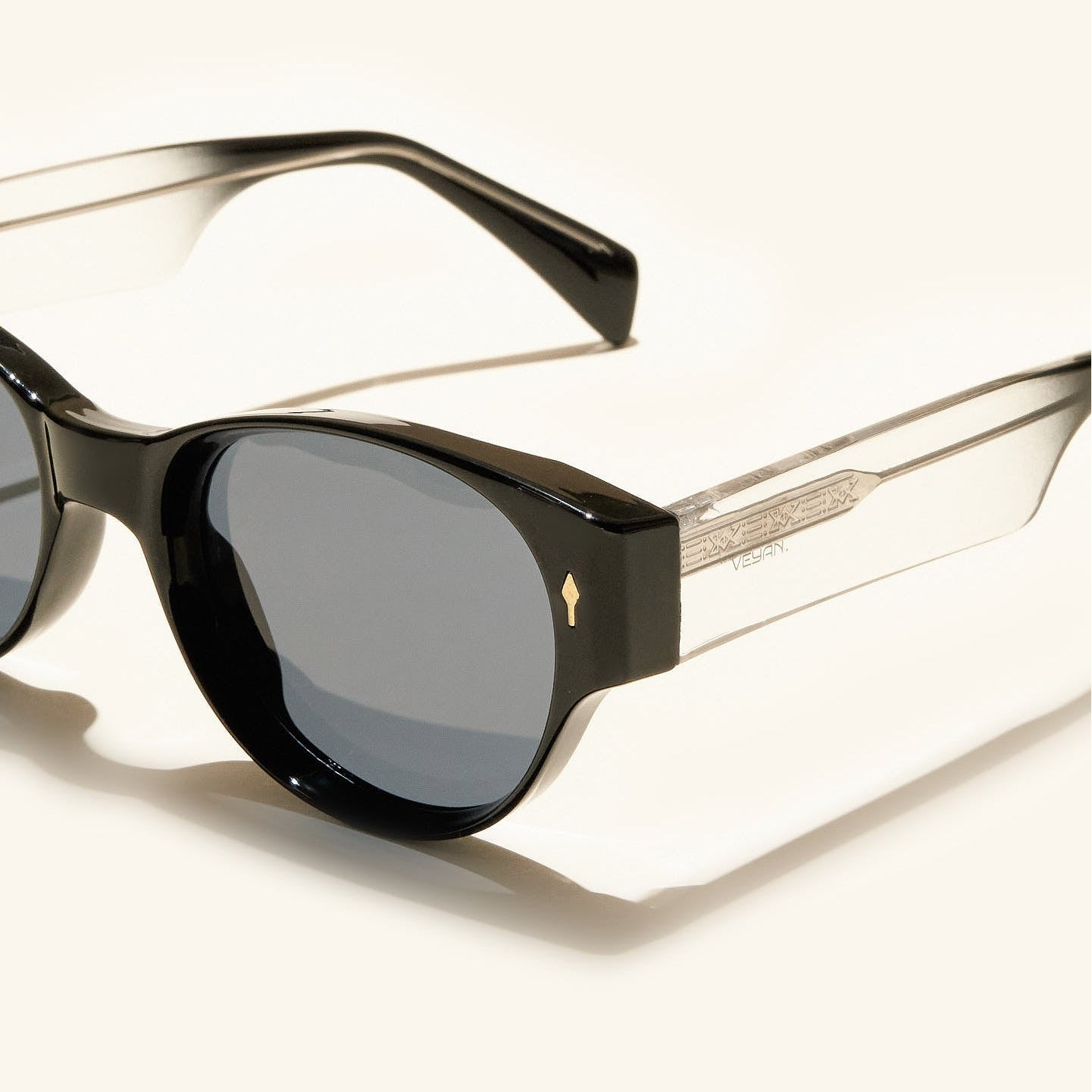 gafas de sol#es:color_negro,en:color_black,it:colore_nero