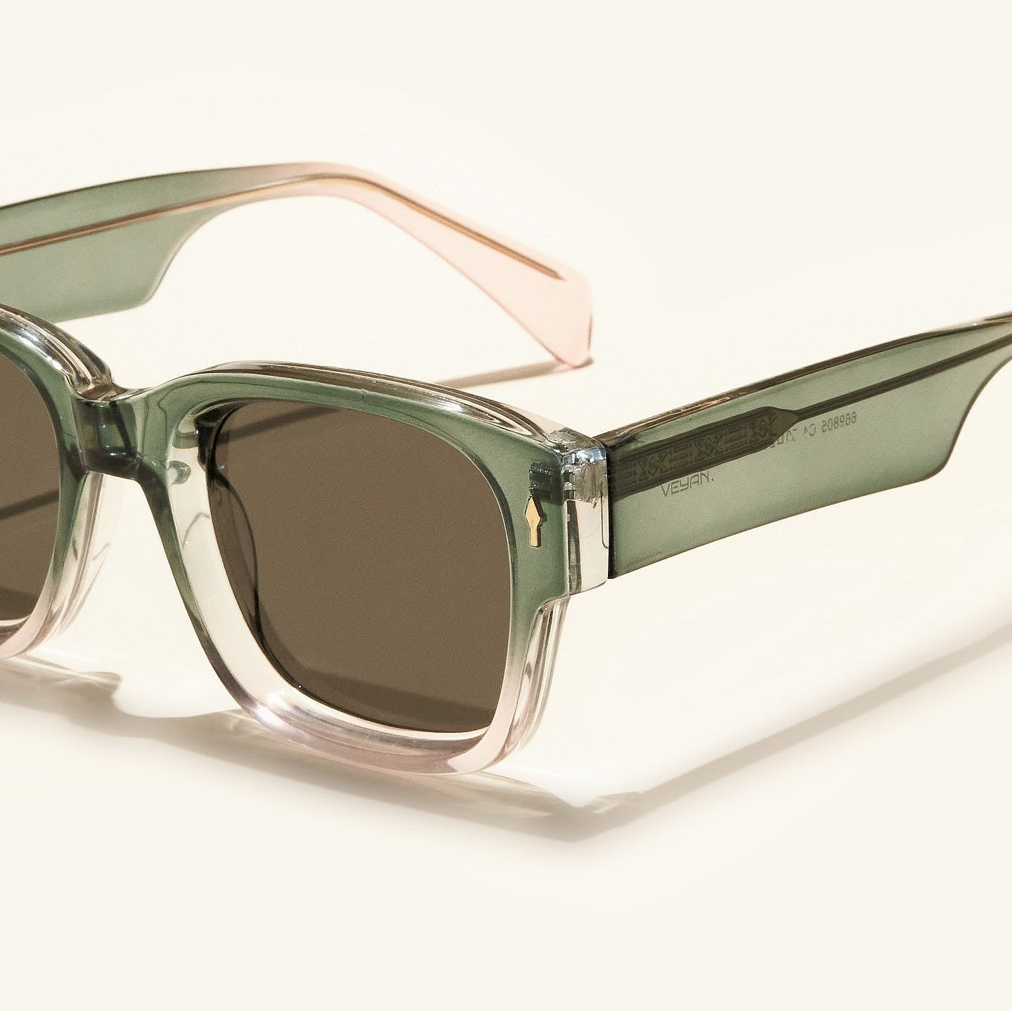 gafas de sol redondas#es:color_verde,en:color_green,it:colore_verde