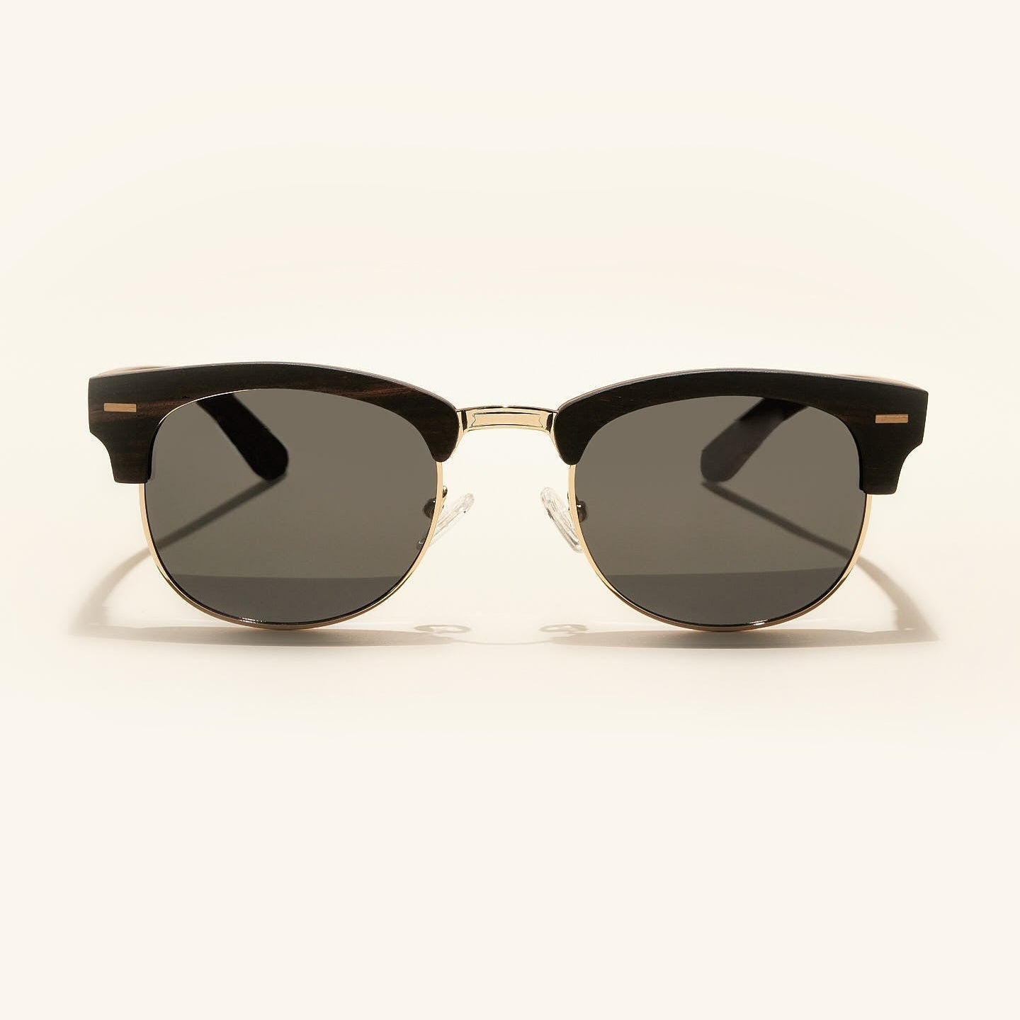 gafas de sol#es:color_negro,en:color_black,it:colore_nero