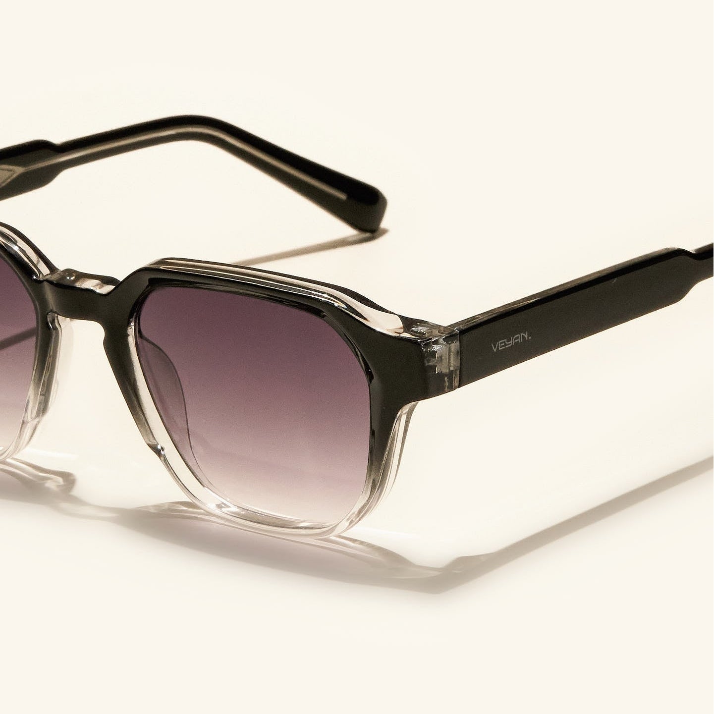 gafas de sol#es:color_negro,en:color_black,it:colore_nero