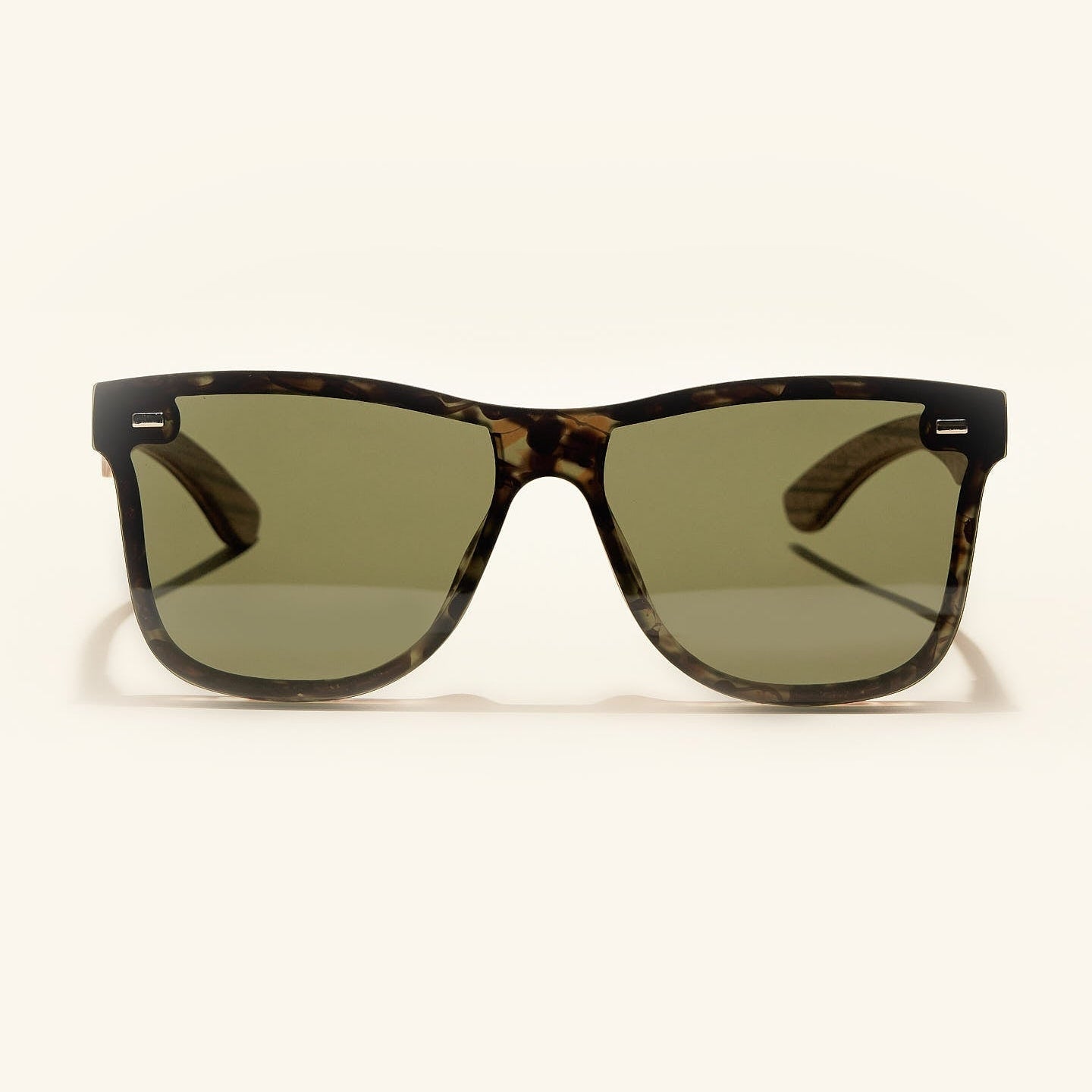 gafas de sol redondas#es:color_verde,en:color_green,it:colore_verde