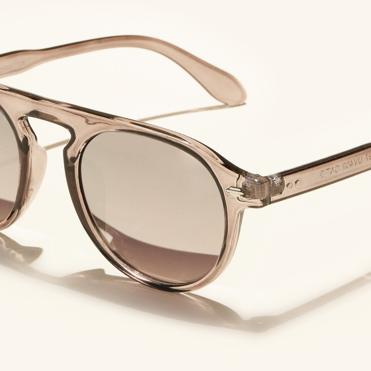 gafas de sol mujer#es:color_gris,en:color_gray,it:colore_grigio