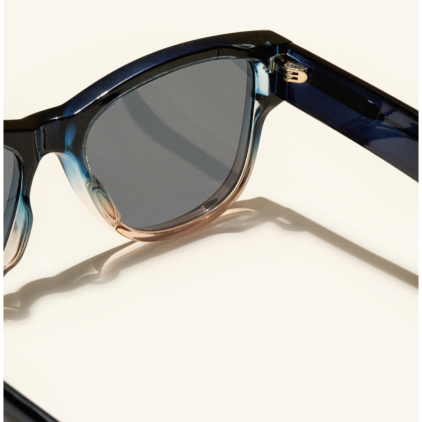 lentes de sol#es:color_azul,en:color_blue,it:colore_blu