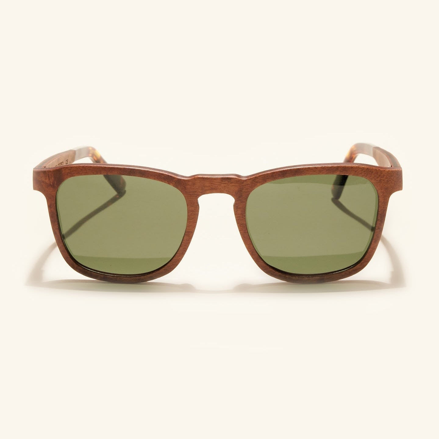 gafas de sol madera#es:color_nogal,en:color_nogal,it:colore_nogal