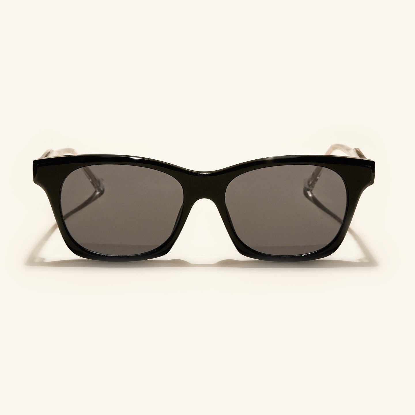 gafas de sol#es:color_negro,en:color_black,it:colore_nero