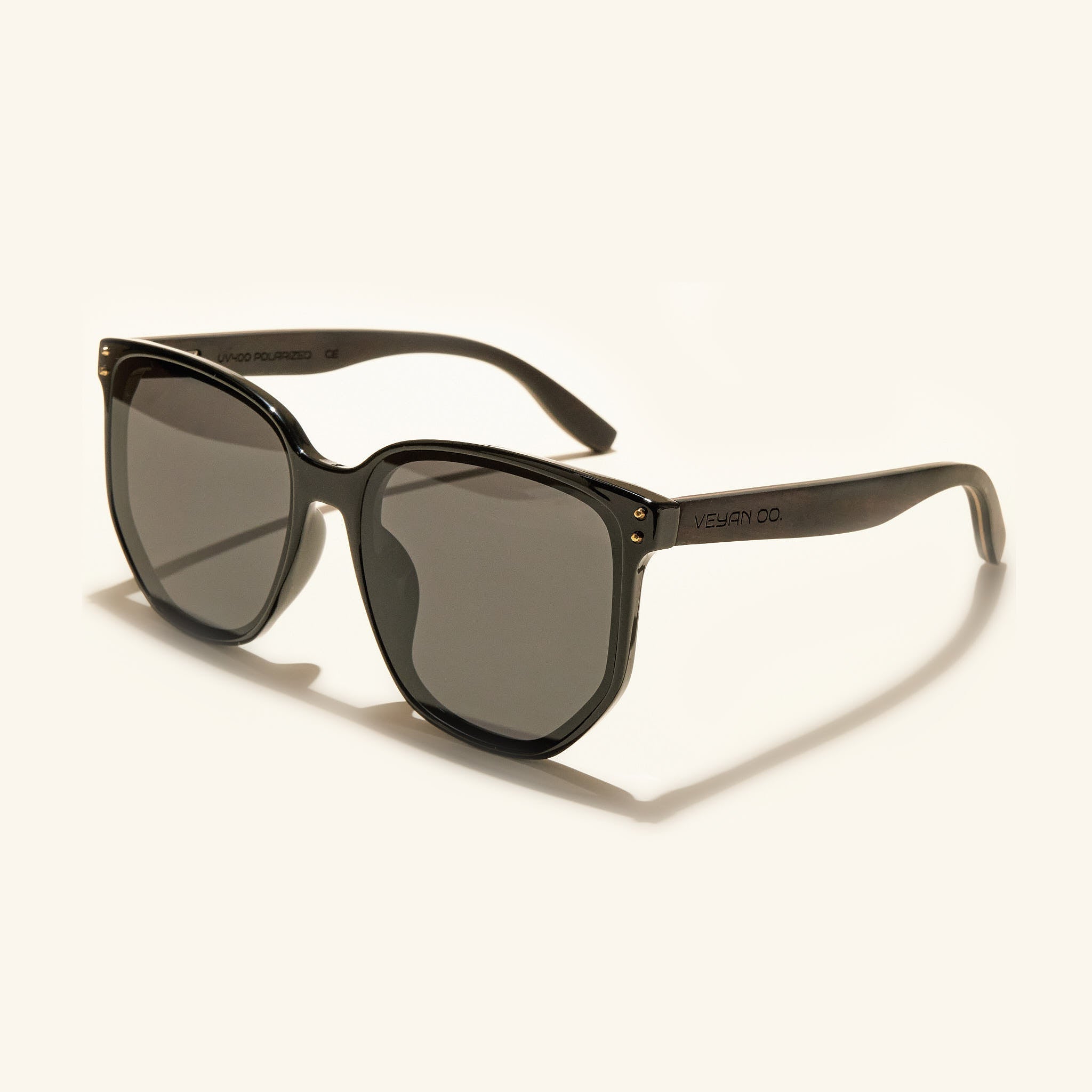 gafas de sol#es:color_negro,en:color_black,it:colore_nero