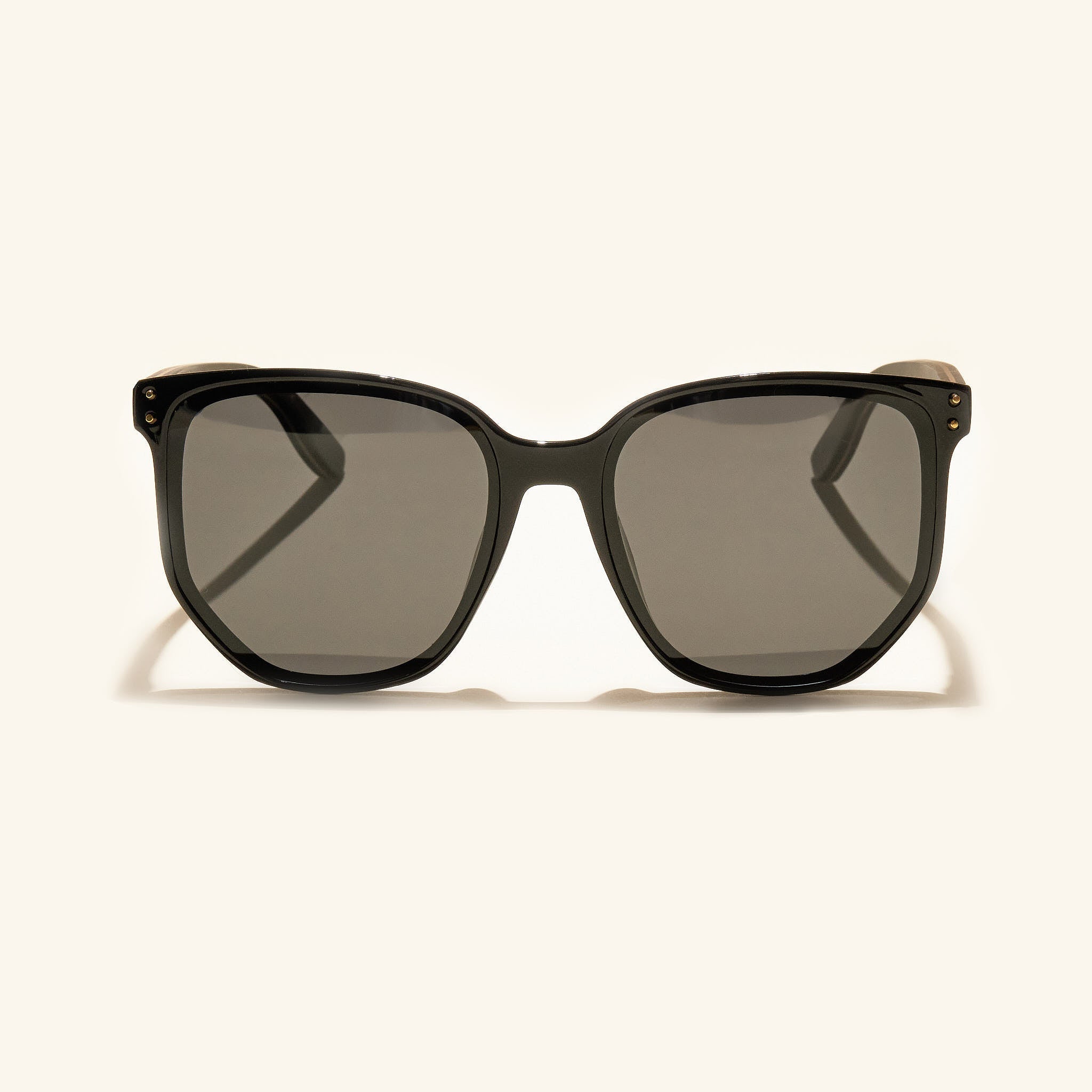 gafas de sol#es:color_negro,en:color_black,it:colore_nero