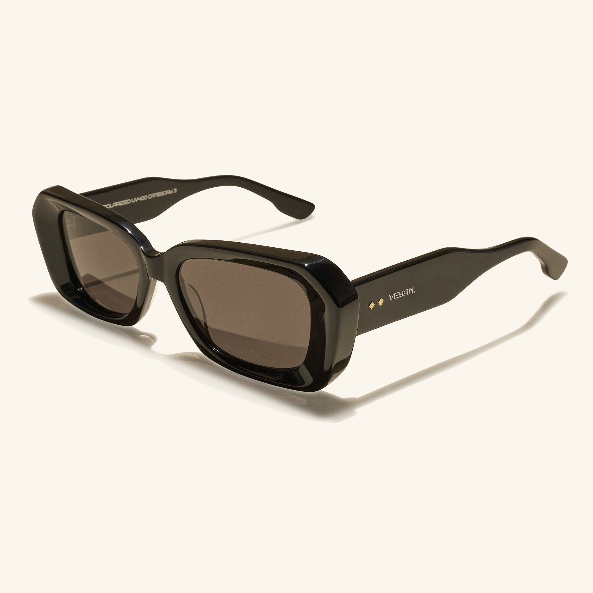 gafas de sol#es:color_negro,en:color_black,it:colore_nero