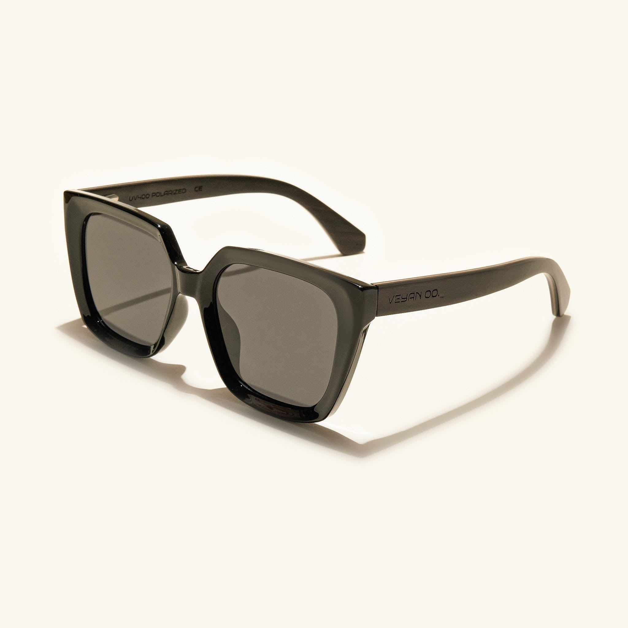 gafas de sol#es:color_negro,en:color_black,it:colore_nero