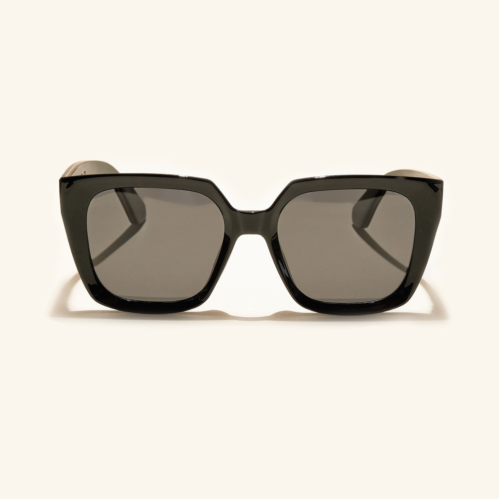 gafas de sol#es:color_negro,en:color_black,it:colore_nero