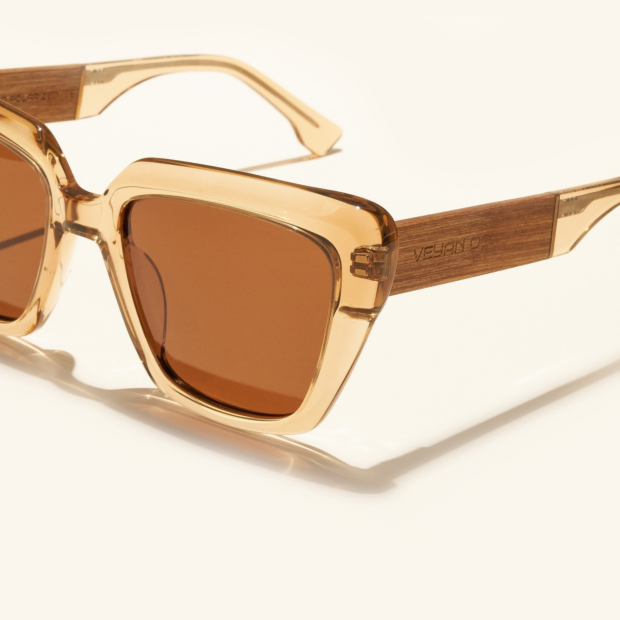 gafas de sol hombre#es:color_crema-transparente,en:color_beige-cristal,it:colore_beige/trasparente