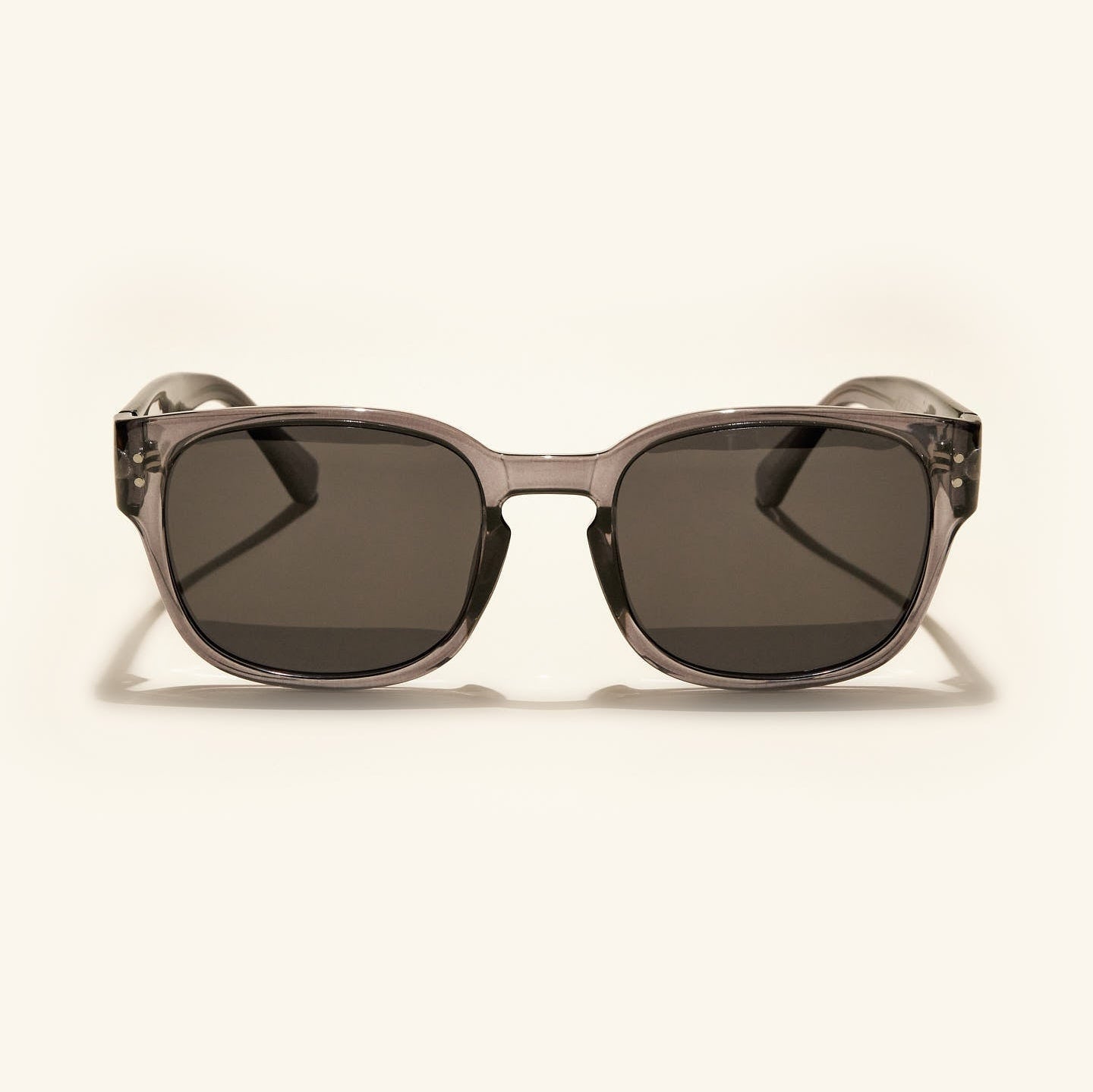 gafas de sol mujer#es:color_gris,en:color_gray,it:colore_grigio