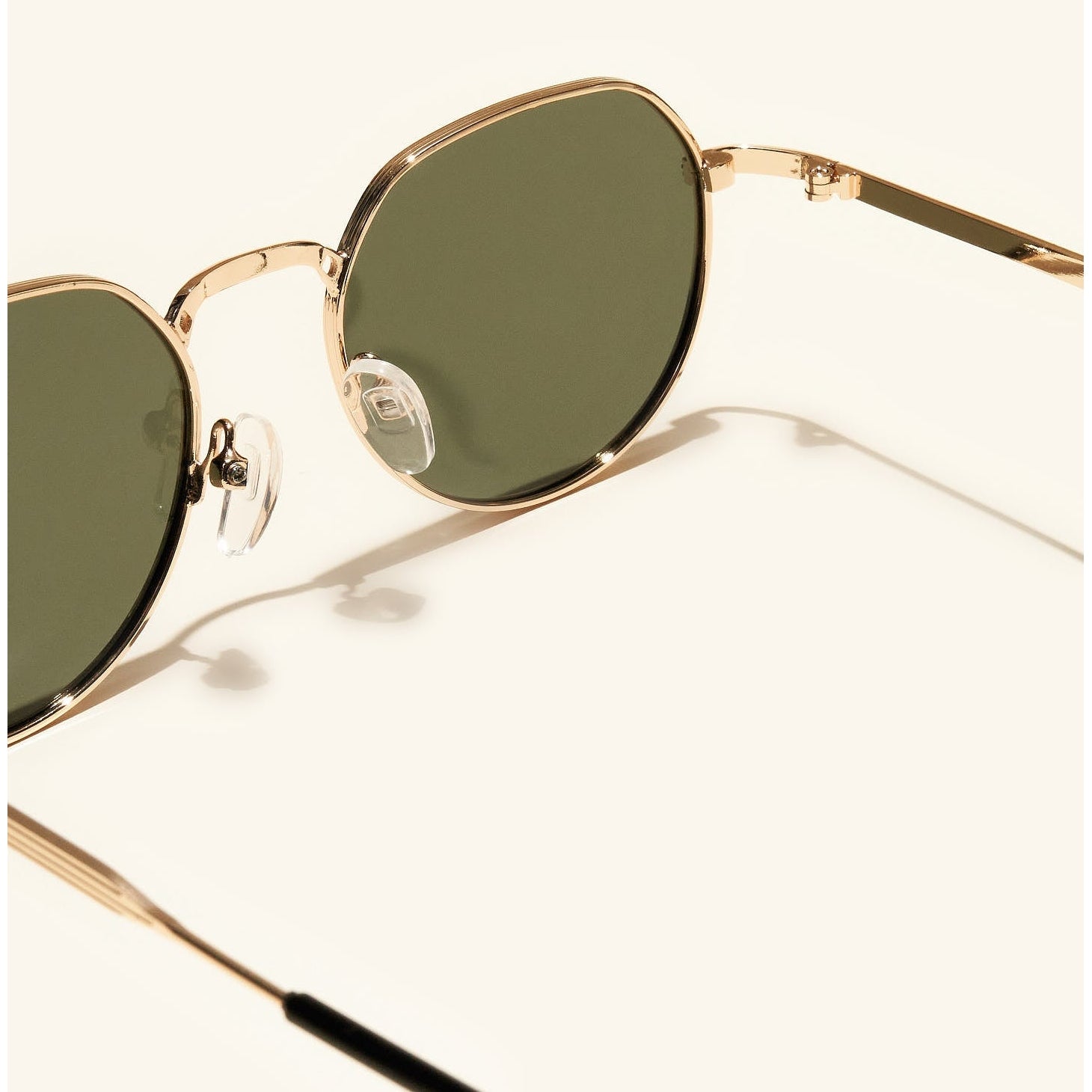 gafas de sol#es:color_bronze,en:color_bronze,it:colore_bronzo